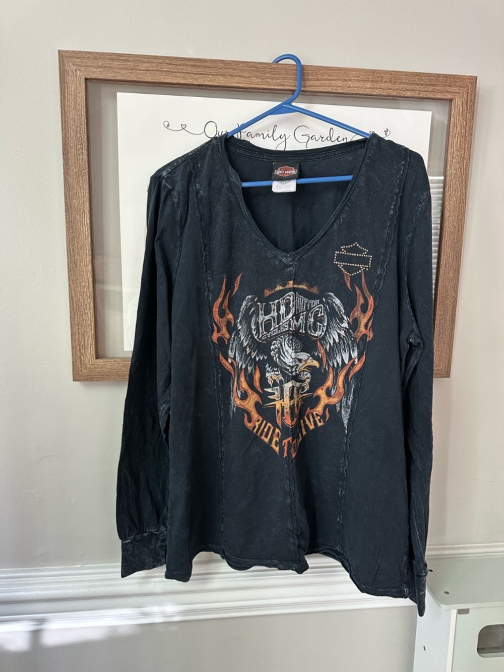 Harley Davidson Distressed Longsleeve V-Neck Women’s T-shirt, size 2XL